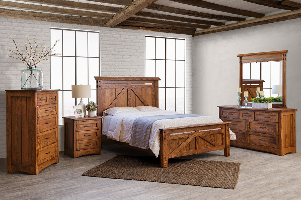 Farmstead Bed with 2 Drawer Captain's Footboard