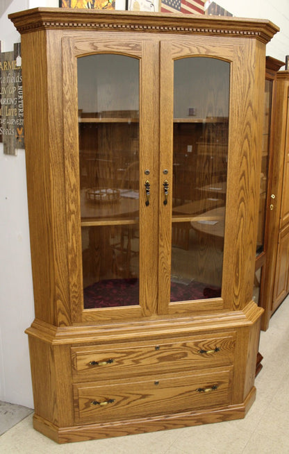 17 Gun Traditional Corner Cabinet