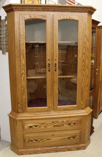 17 Gun Traditional Corner Cabinet