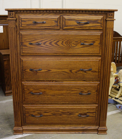 Traditional Deluxe Chest of Drawers