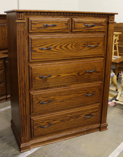 Traditional Deluxe Chest of Drawers