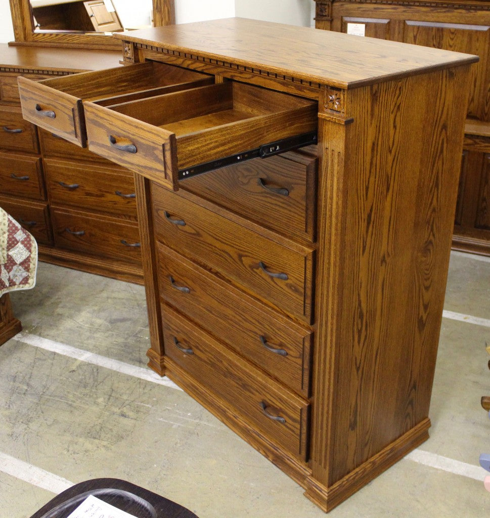 Traditional Deluxe Chest of Drawers