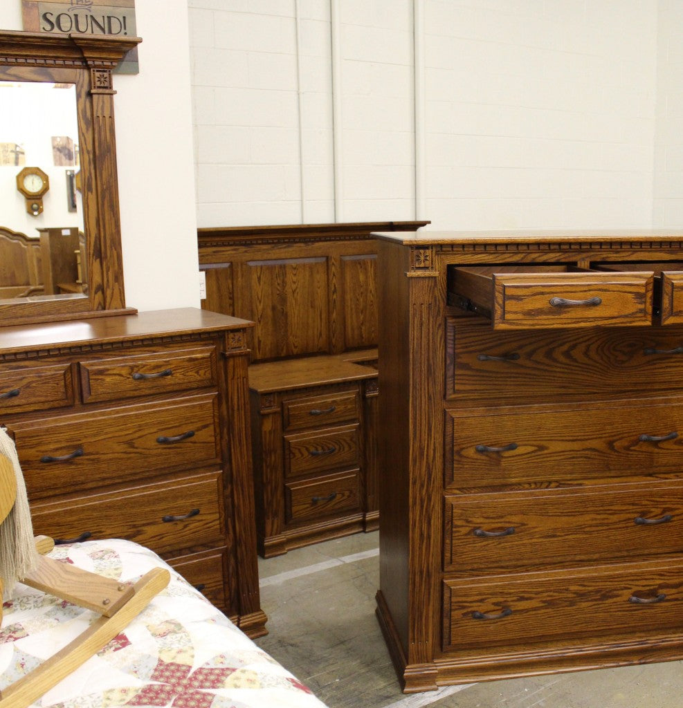 Traditional Deluxe Chest of Drawers