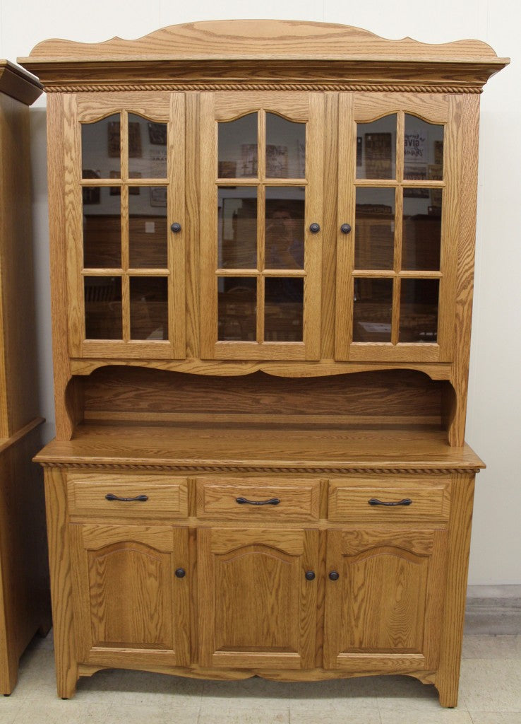 3-Door Country Hutch with Rope Twist Molding