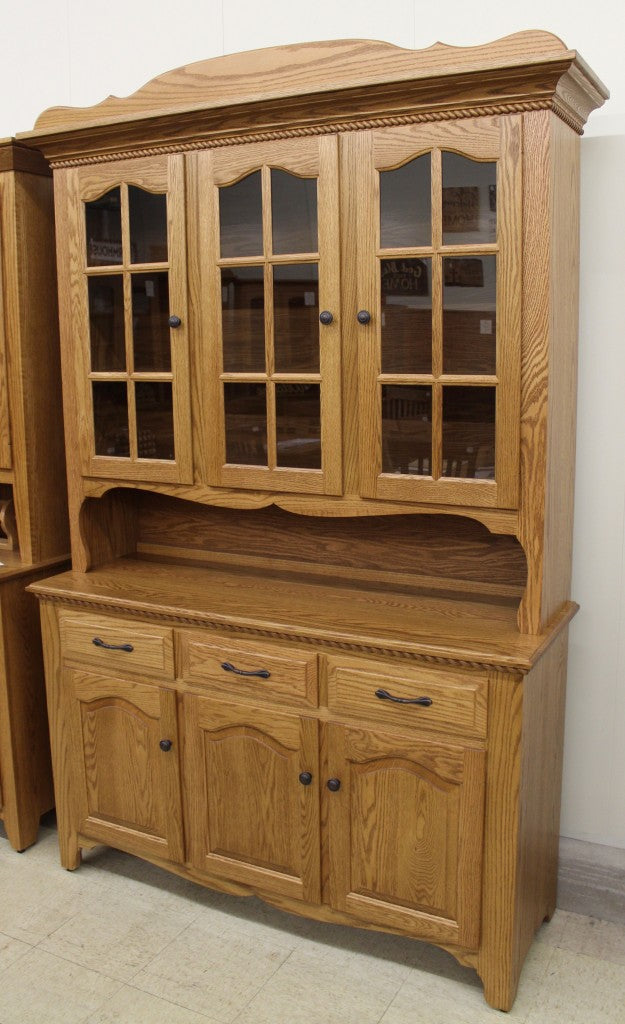 3-Door Country Hutch with Rope Twist Molding