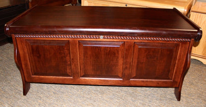 Sleigh Blanket Chest with Rope Twist