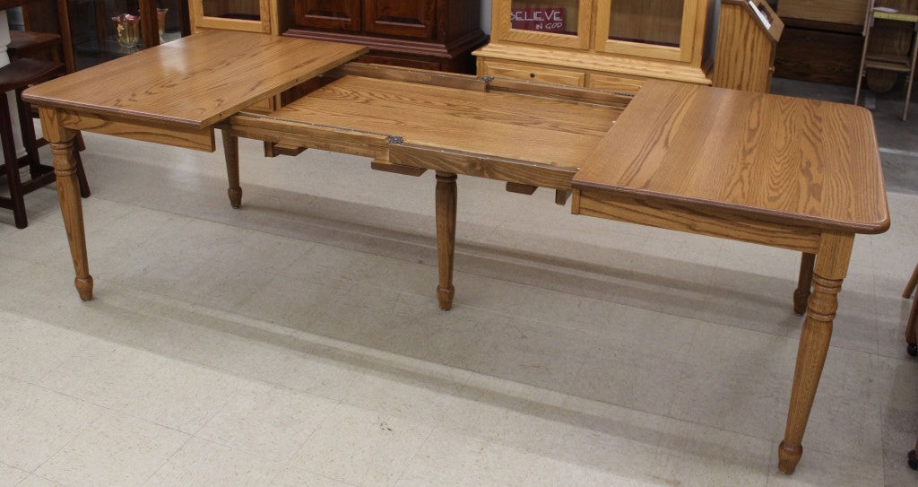 42″ x 60″ Turned Leg Table