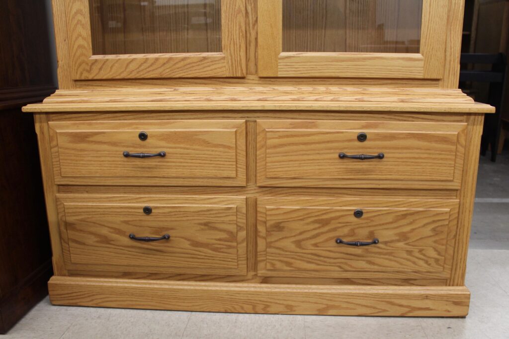 12 Gun Traditional Cabinet With Drawers