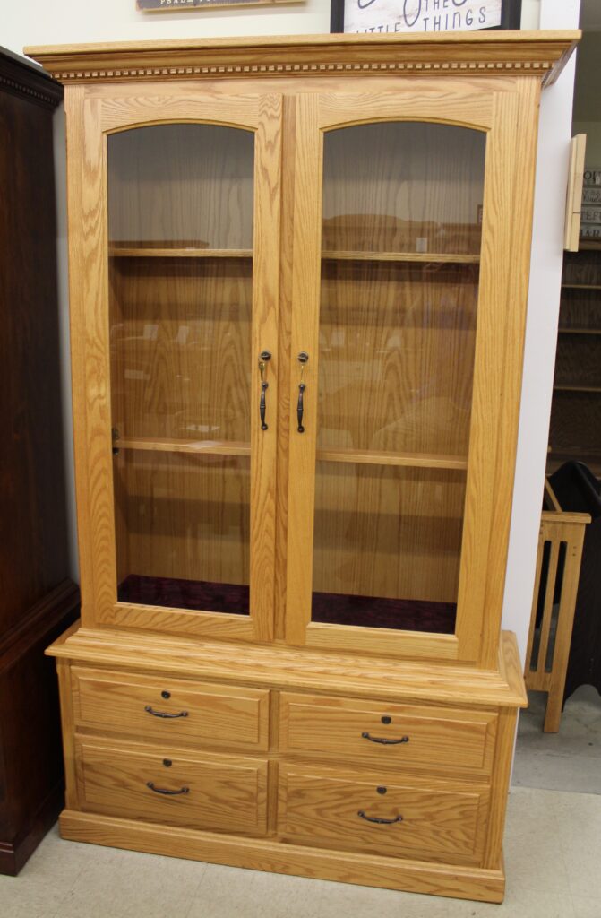 12 Gun Traditional Cabinet With Drawers