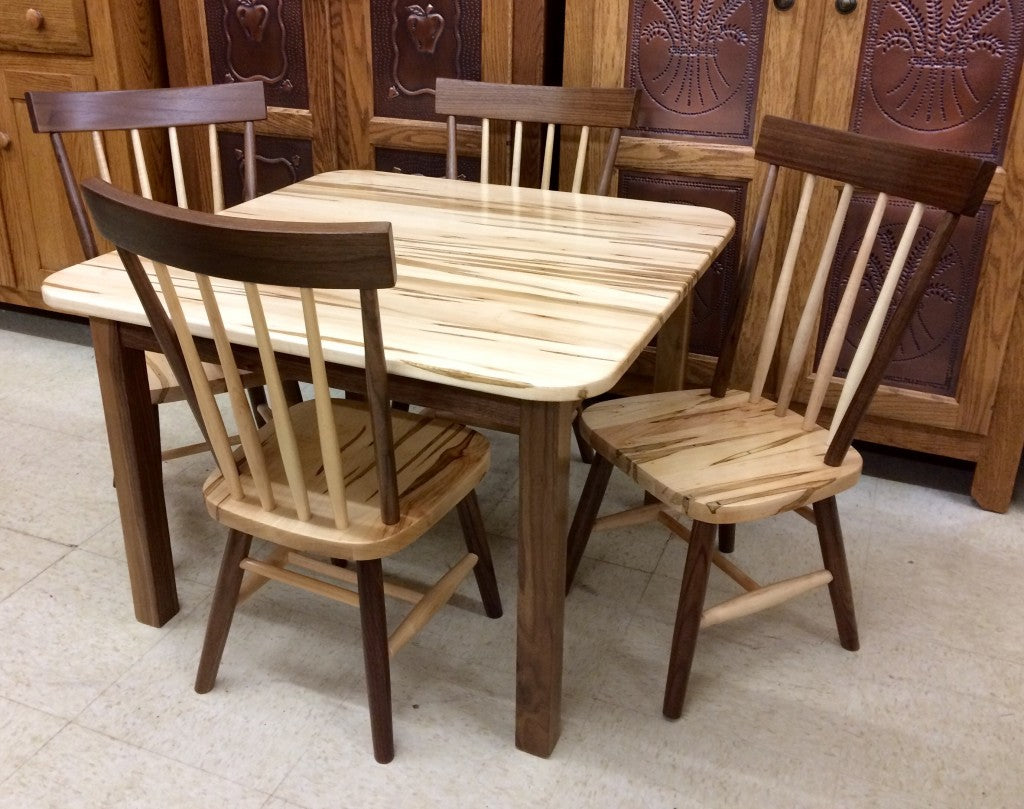 Comb Back Child’s Table with Four Chairs in Wormy Maple & Walnut